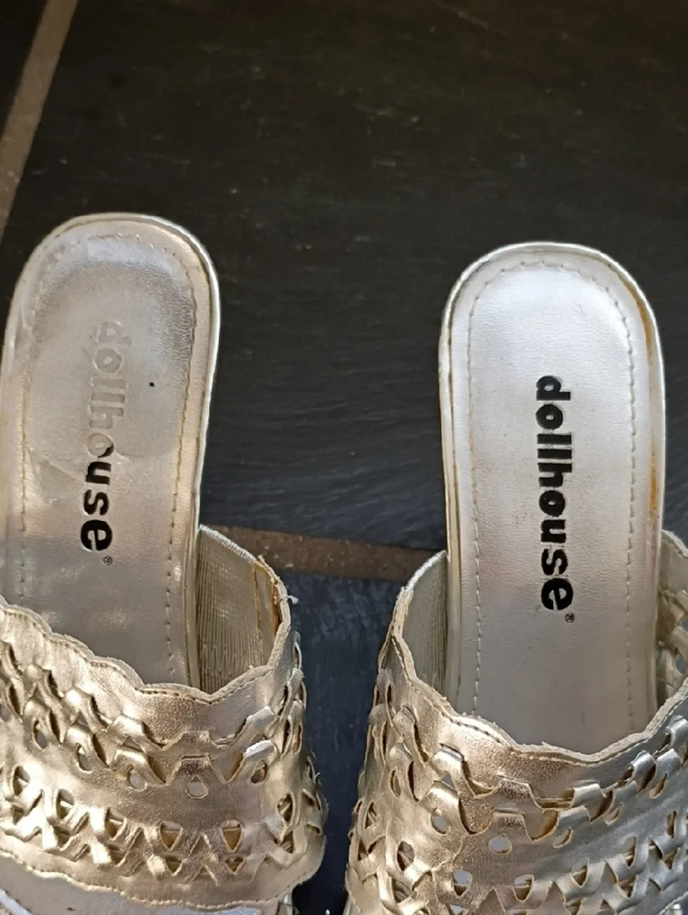 Dollhouse Metallic Silver Woven Toe-Loop Slide Mules | Size 6.5 - Picture 2 of 9